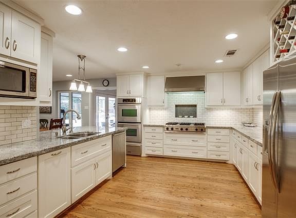5th image of 11159 Russwood Cir