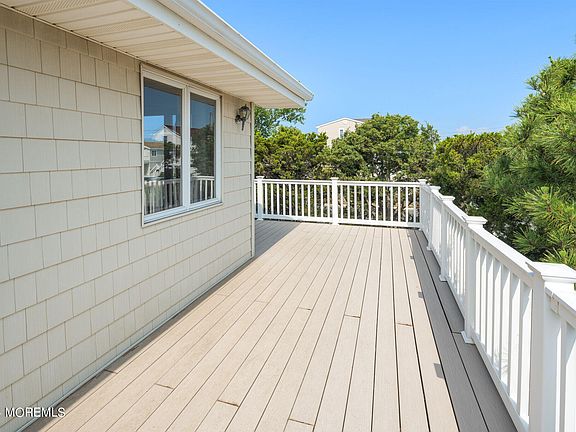 3rd image of 816 N Barnegat Avenue