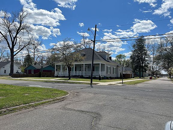 3rd image of 300 S 2nd St