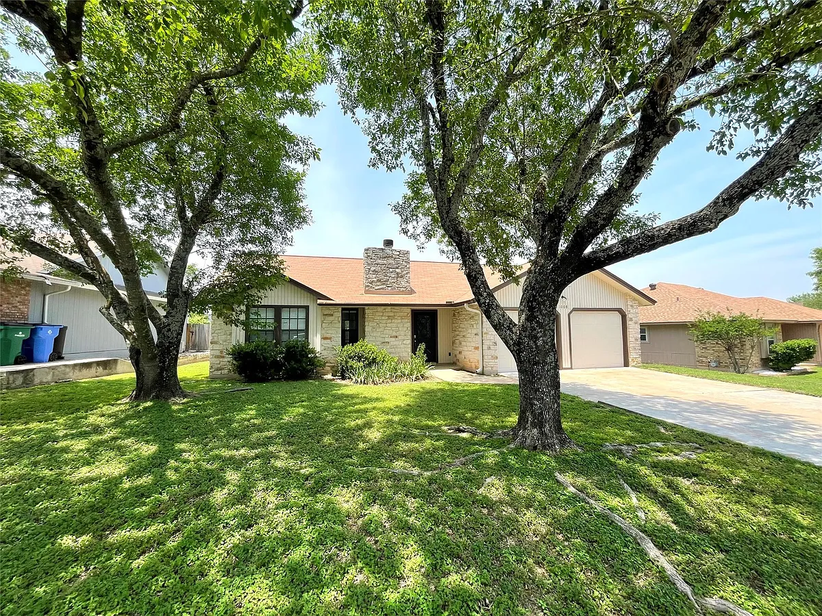 Building Photo - 1008 Cresswell Dr