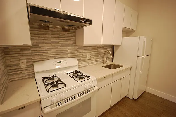 Rented by REAL New York | media 5