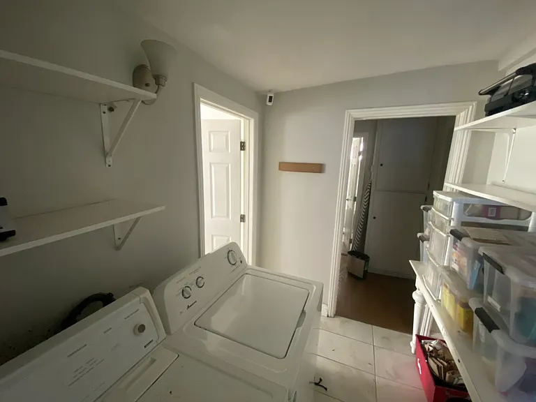 636 E 121st Pl #4 — Photo 10
