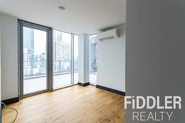 Rented by The KCI Group | media 10