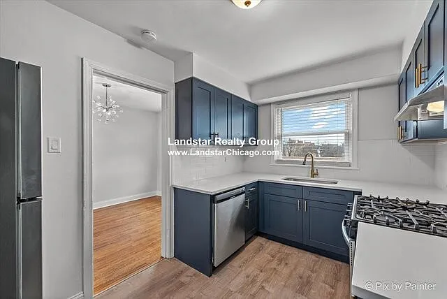 2727 W Berwyn Ave #1 — Photo 1