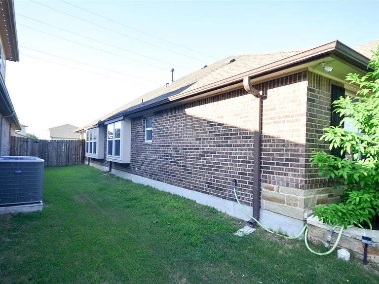 5632 Sabbia Dr — Photo 19