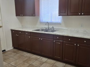 614 W 54th St #1/2, Los Angeles, CA 90037