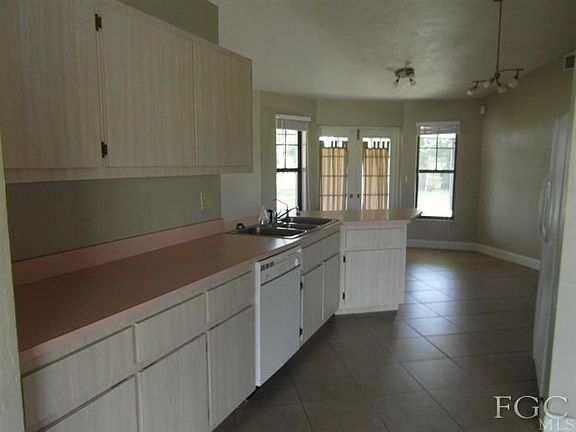 3rd image of 1208 SW 33rd Ter