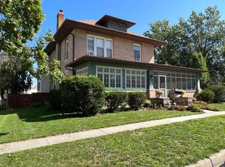 302 W Hamilton St, Palmyra, MO 63461