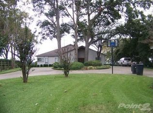 107 N Merlin Dr, Mabank, TX 75156