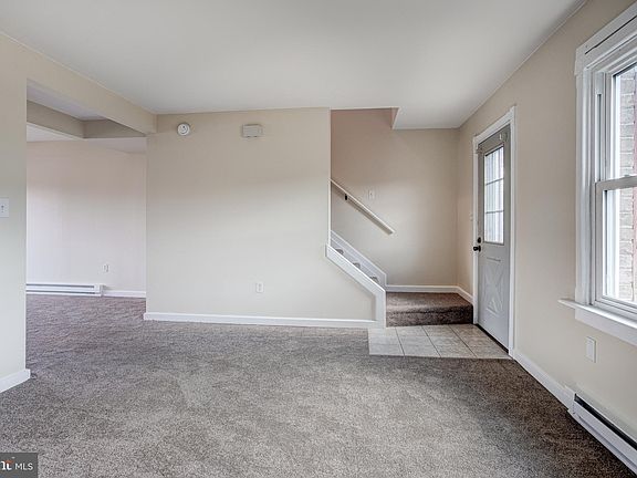 5th image of 120 Haverford Cir