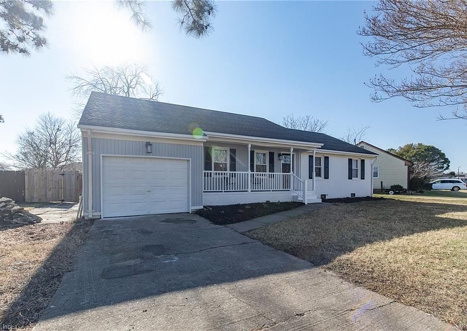 1st image of 1813 Hidden Valley Dr
