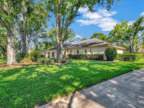 5th image of 3511 Churchill Dr