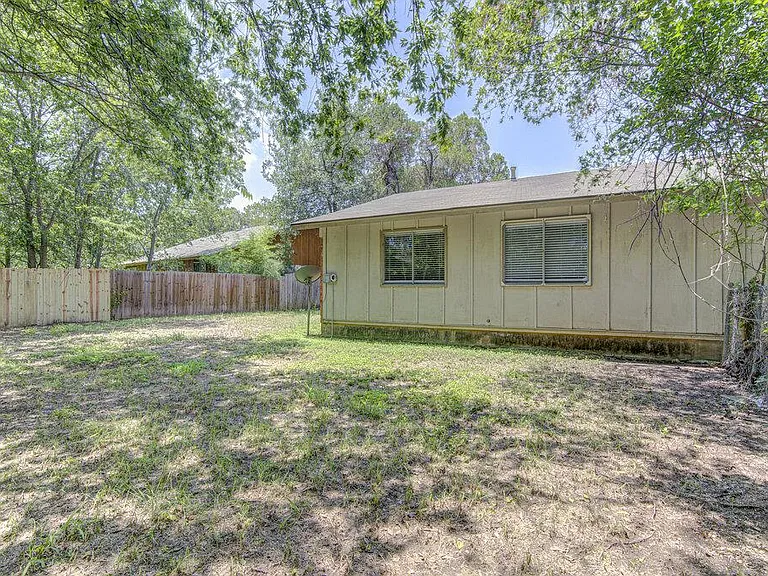 5301 Indio Cir #B — Photo 20