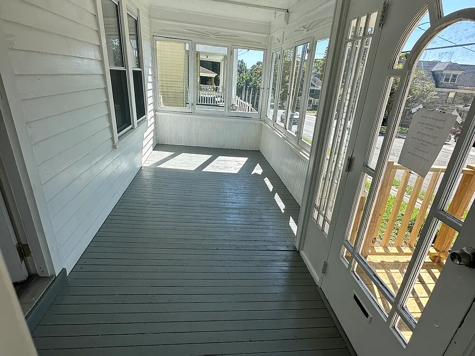 323-325 South St #325-A