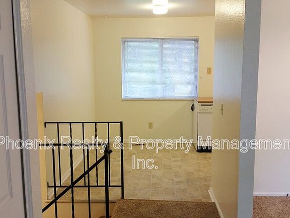 5th image of 2332 McKinley Ave
