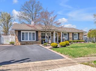 108 Applegate Ave, Monroe Township, NJ 08831