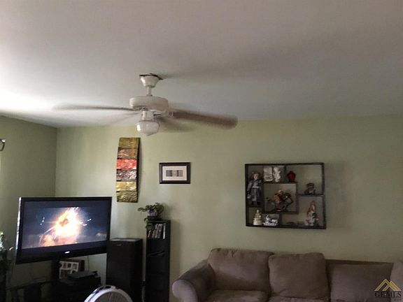 5th image of 328 Woodrow Ave