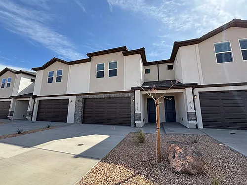 1061 S 4380 W Photo 1
