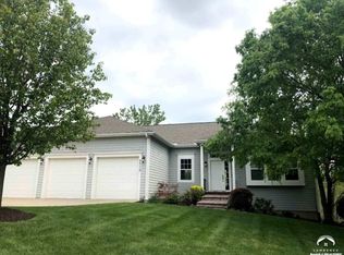 5710 Longleaf Dr, Lawrence, KS 66049