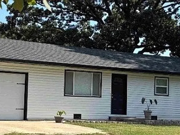1118 Private Road 2941, Clark, MO 65243