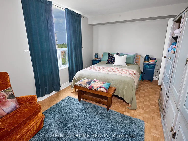 1535 Lakeshore Rd E #808 — Photo 12