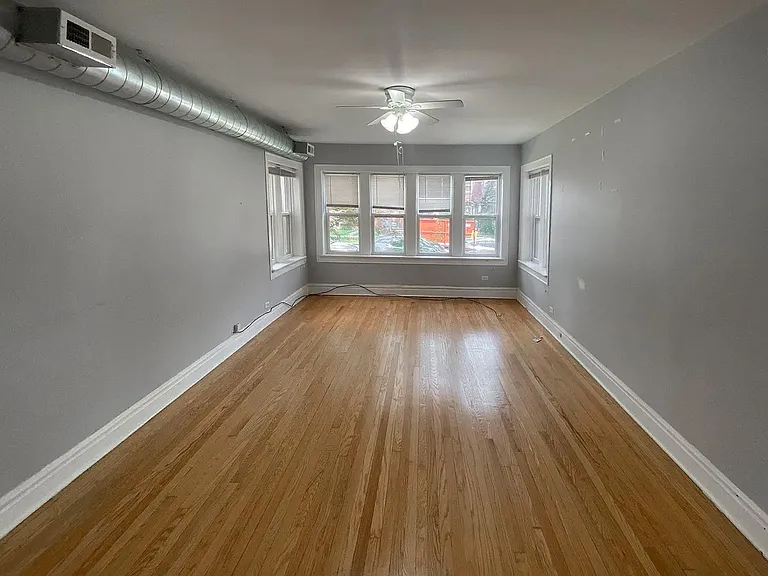 3018 N Karlov Ave #1F — Photo 4