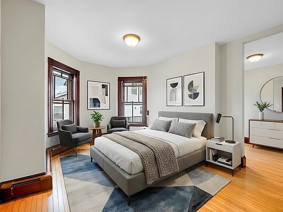 3rd image of 270 Winthrop St #2