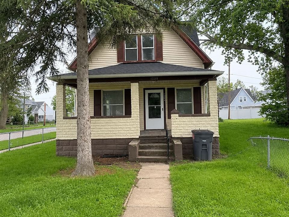 1st image of 1239 Norwood Ave
