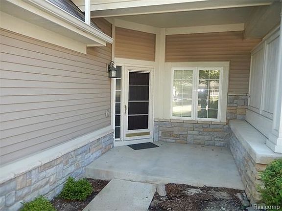 2nd image of 8145 Sequoia Ln #1