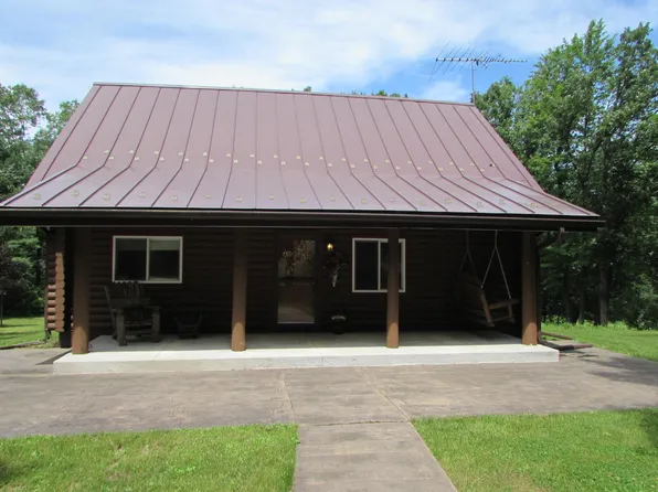 E2576 Christmas Tree Ln, Waupaca, WI 54981