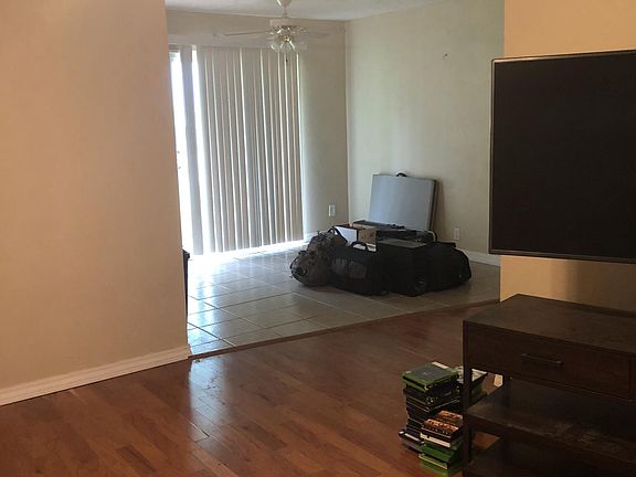 View from the front door through the living room to the dini