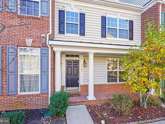 2nd image of 5033 Softwood Ln