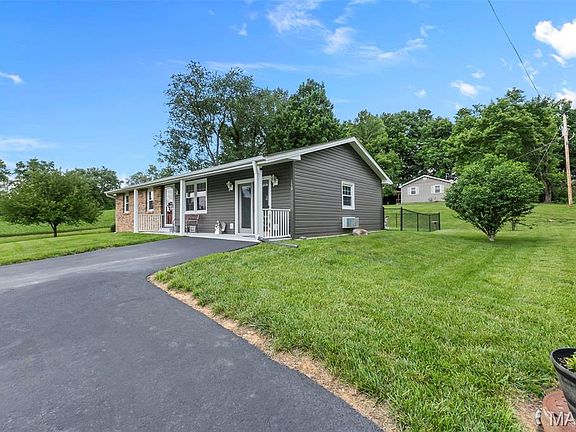 3rd image of 119 Tavy Dr