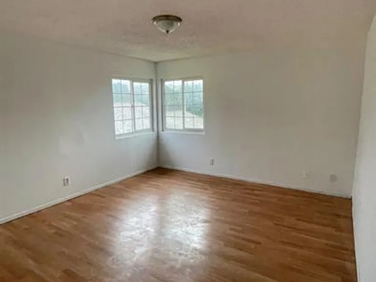 2482 Chanslor St — Photo 3