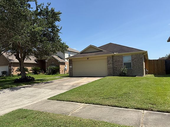 2nd image of 7921 Emerald Oak Dr