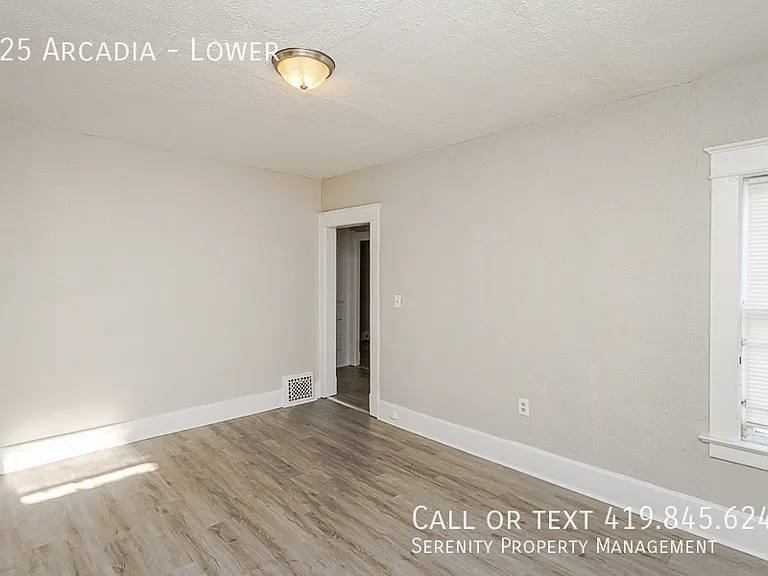 625 Arcadia Ave #LOWER — Photo 8