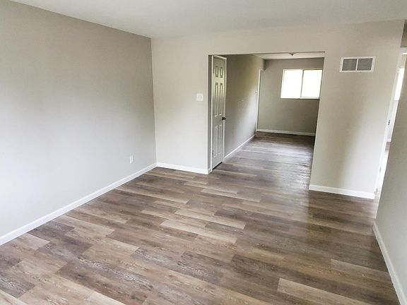 2nd image of 10134 Douglas Ct