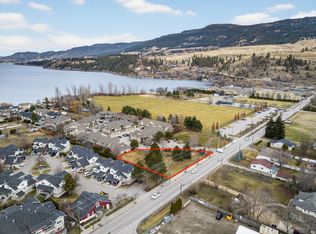 3318 Woodsdale Rd, Lake Country, BC V4V1X6