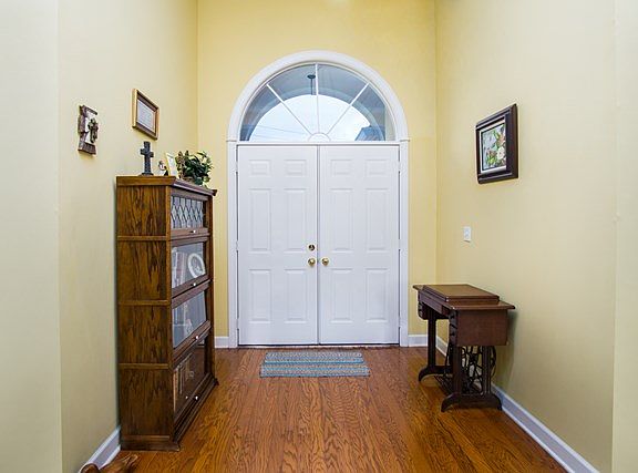 4th image of 742 Shady Oaks Cir