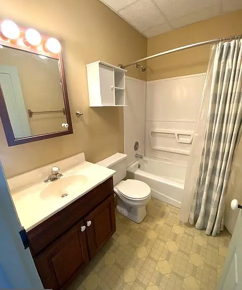 319 W Walnut St #C — Photo 5