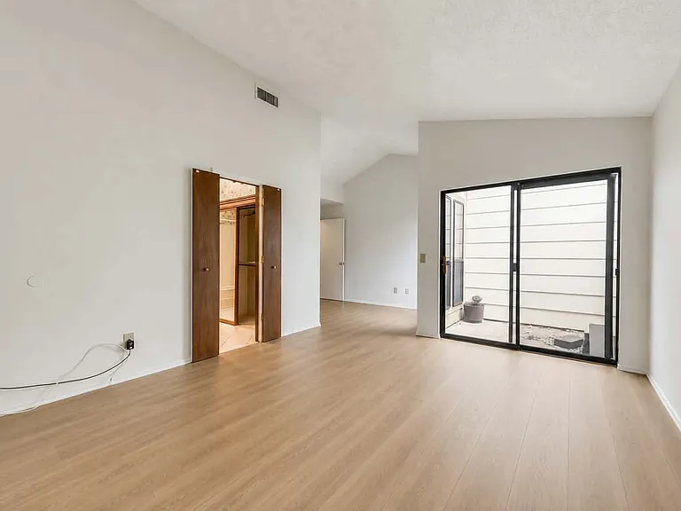 3217 Laurel Oaks Ct — Photo 9