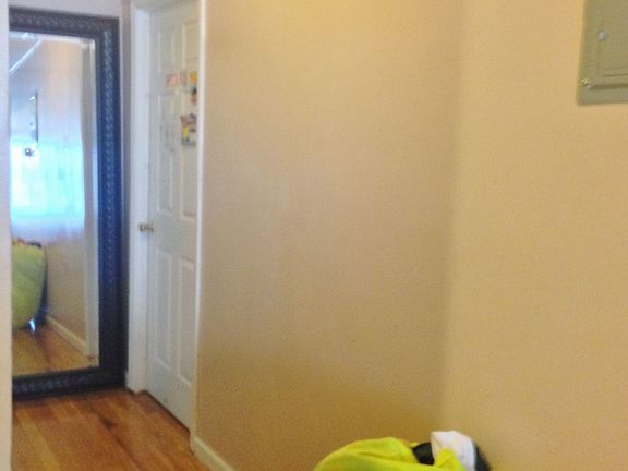 4th image of 1271 Rogers Ave #1