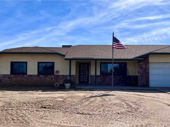 11223 Sparrow Rd, Oak Hills, CA 92344