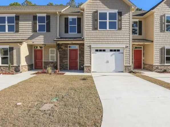 457 Sullivan Loop Rd, Midway Park, NC 28544