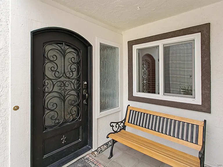6783 Heath Ct — Photo 10