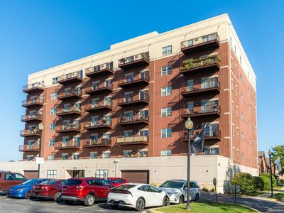 1650 Riverwoods Dr UNIT 205, Melrose Park, IL, 60160