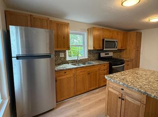 4 Hammond Ct #A, Nashua, NH 03060