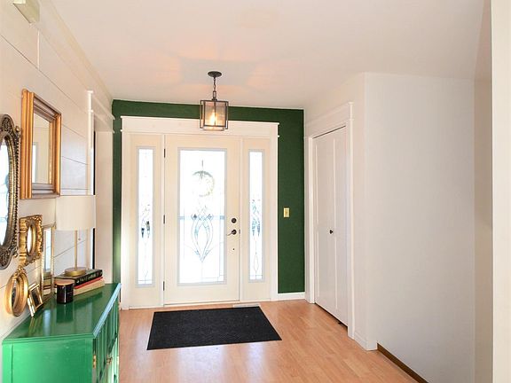 4th image of 310 Sunrise Ln