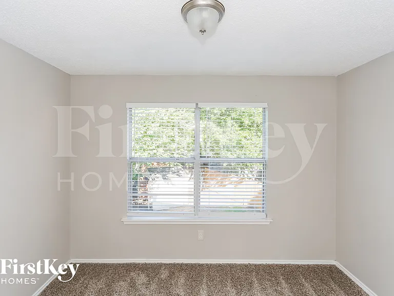 5320 Faireast Ct — Photo 14