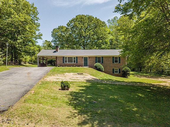 2nd image of 173 Woodhaven Ct